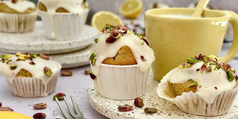 Muffins mit Zitronen und Pistazien und Joghurt-Frosting von Butaris Butterschmalz